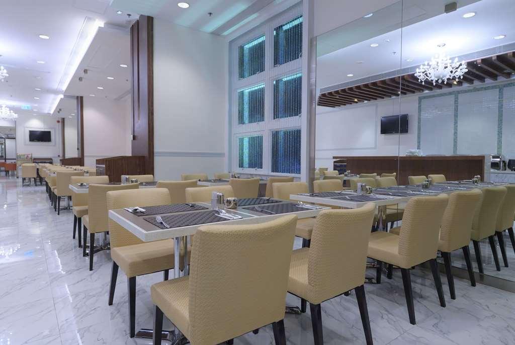 Ramada Grand View 4*